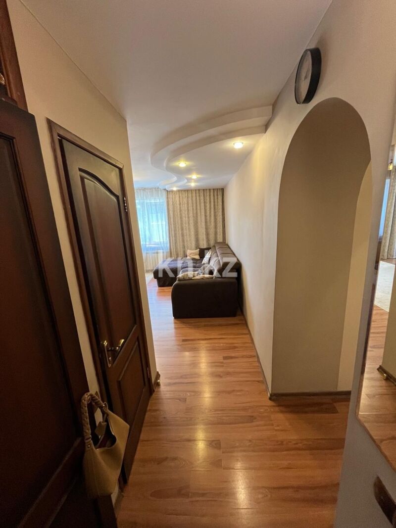 Продажа 3-комнатной квартиры, 68 м² - Продажа жилой и коммерческой недвижимости в Усть-Каменогорске фото 13 из 21