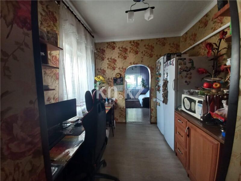 Продажа 6-комнатного дома, 90 м² - Продажа домов, коттеджей в Караганде - страница 7 фото 13 из 18