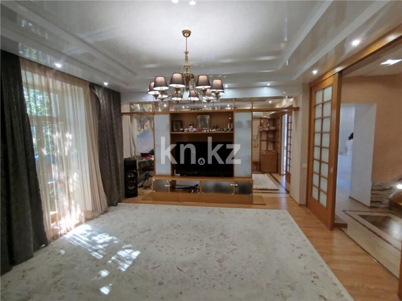 Продажа 6-комнатной квартиры, 241 м² - Продажа пятикомнатных и более квартир в Темиртау фото 6 из 59