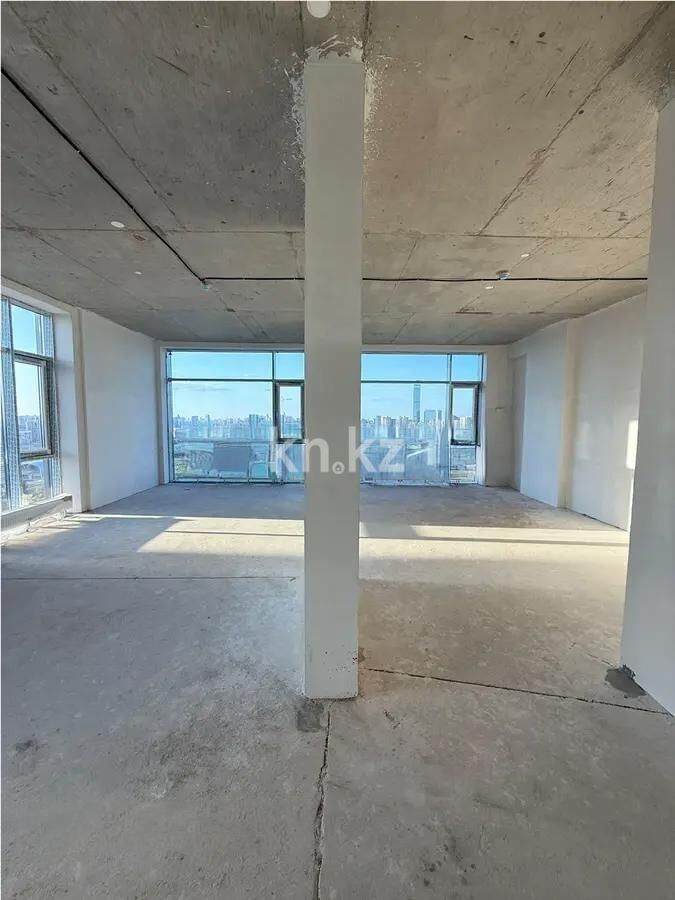 Продажа 7-комнатной квартиры, 423 м² - Продажа пятикомнатных и более квартир в блочном доме в Астане фото 7 из 7