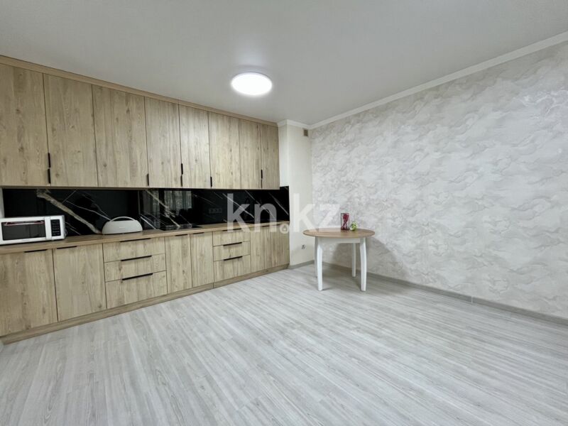 Продажа 2-комнатной квартиры, 40 м² - Продажа двухкомнатных квартир в монолитном доме в Алматы - страница 2 фото 2 из 14