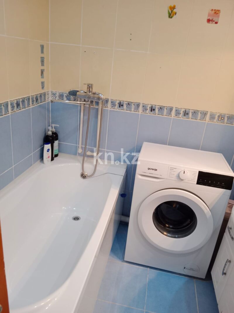 Продажа 3-комнатной квартиры, 56 м² - Продажа трехкомнатных квартир в кирпичном доме в Караганде фото 14 из 15