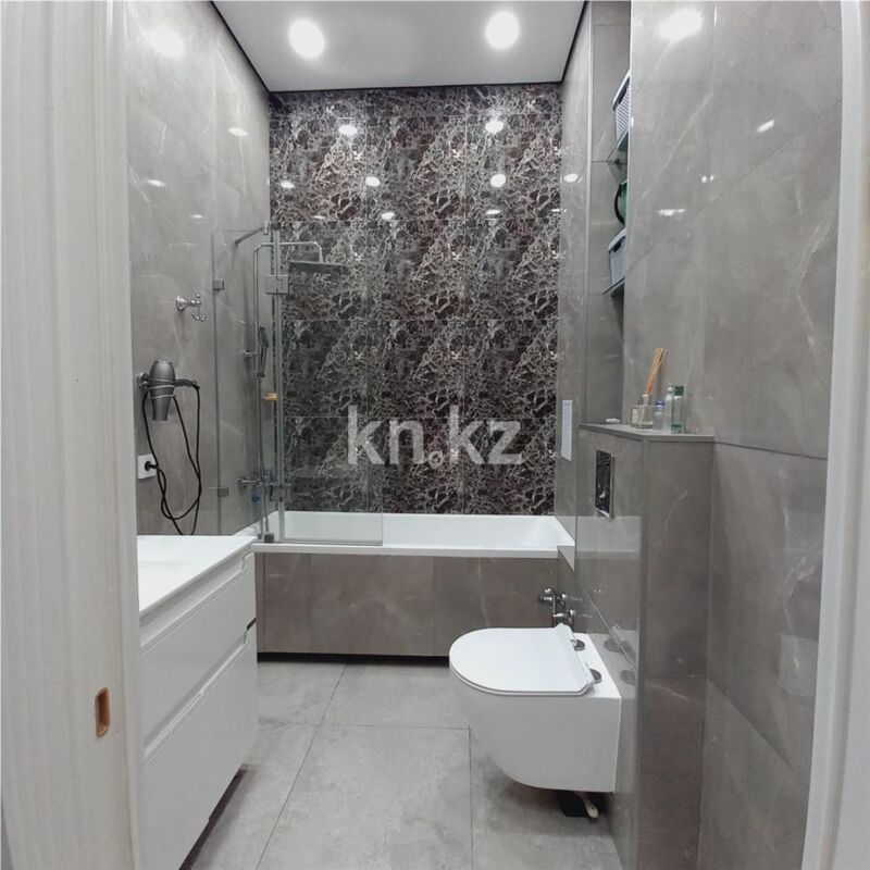 Продажа 4-комнатной квартиры, 160 м² - Продажа четырехкомнатных квартир в блочном доме в Казахстане - страница 10 фото 14 из 18