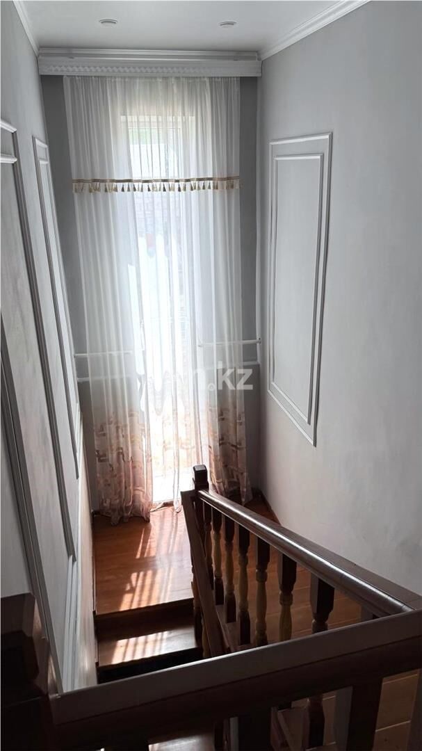 Продажа 6-комнатного дома, 231 м² - Недвижимость в Темиртау - страница 7 фото 23 из 36