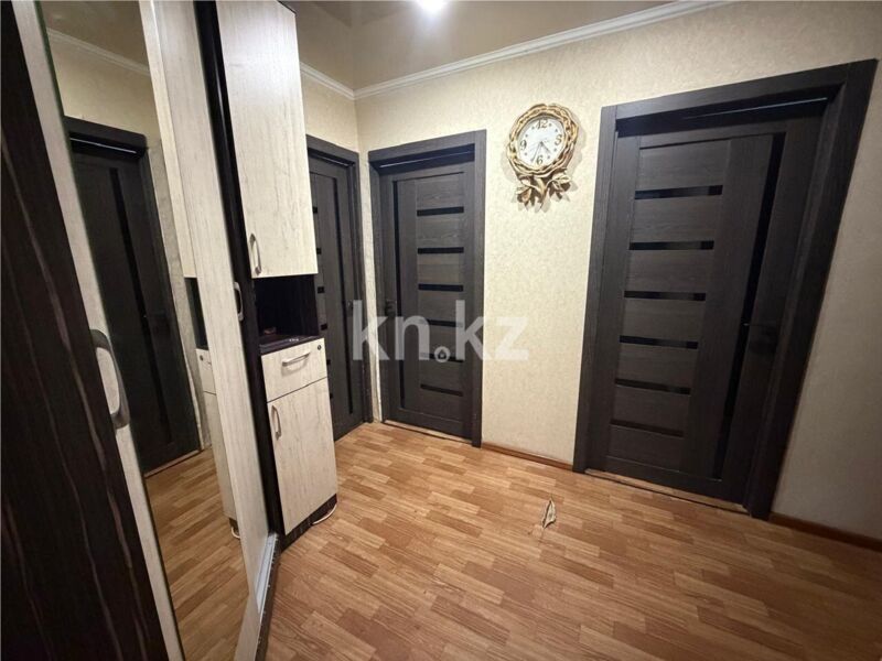 Продажа 3-комнатной квартиры, 61 м² - Продажа трехкомнатных квартир в Майкудуке Караганды - страница 5 фото 9 из 12