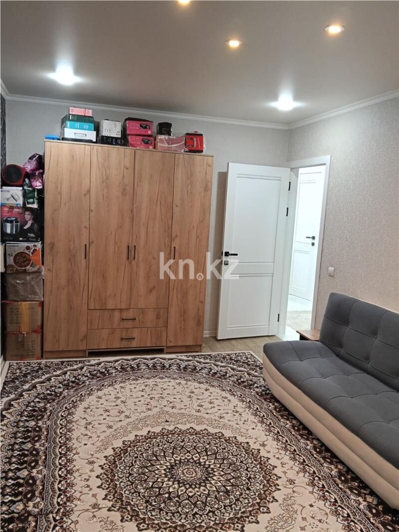 Продажа 3-комнатной квартиры, 62 м² - Продажа трехкомнатных квартир в панельном доме в Караганде - страница 11 фото 7 из 19