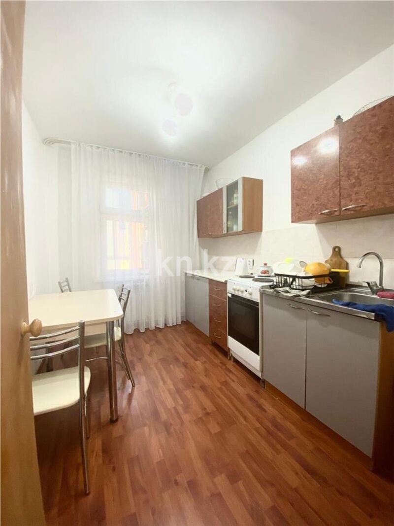 Продажа 3-комнатной квартиры, 64 м² - Продажа трехкомнатных квартир в Майкудуке Караганды - страница 3 фото 7 из 11