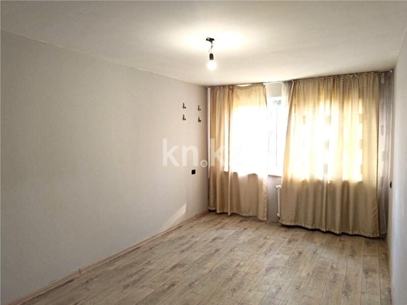 Продажа 3-комнатной квартиры, 62 м² - Продажа квартир в панельном доме в Караганде фото 2 из 14