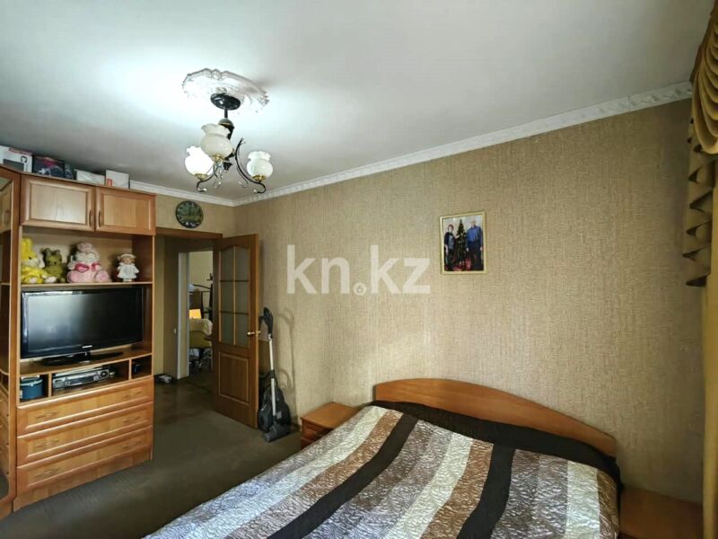 Продажа 3-комнатной квартиры, 63 м² - Продажа трехкомнатных квартир на Юго-Востоке Караганды фото 13 из 40