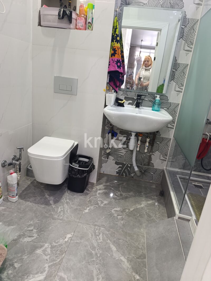 Продажа 3-комнатной квартиры, 75.2 м² - Продажа квартир в кирпичном доме в Караганде - страница 65 фото 19 из 23