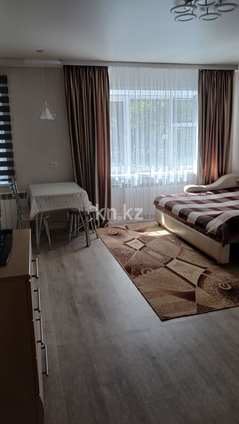 Аренда 1-комнатной квартиры посуточно, 38 м² - Аренда квартир посуточно в Казахстане - страница 11 фото 3 из 19