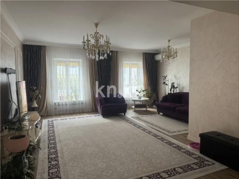 Продажа 4-комнатной квартиры, 200 м² - Продажа четырехкомнатных квартир в Казахстане фото 1 из 7
