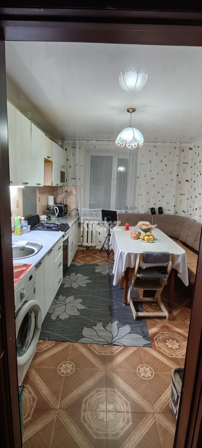 Продажа 4-комнатной квартиры, 74 м² - Продажа четырехкомнатных квартир в Караганде - страница 4 фото 1 из 14