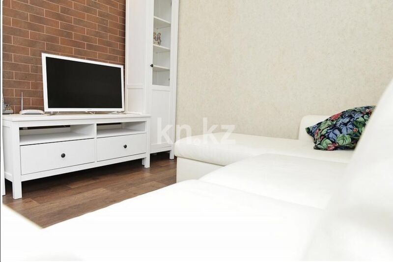 Аренда 2-комнатной квартиры посуточно, 42 м² - Аренда двухкомнатных квартир посуточно в Казахстане - страница 4 фото 1 из 11