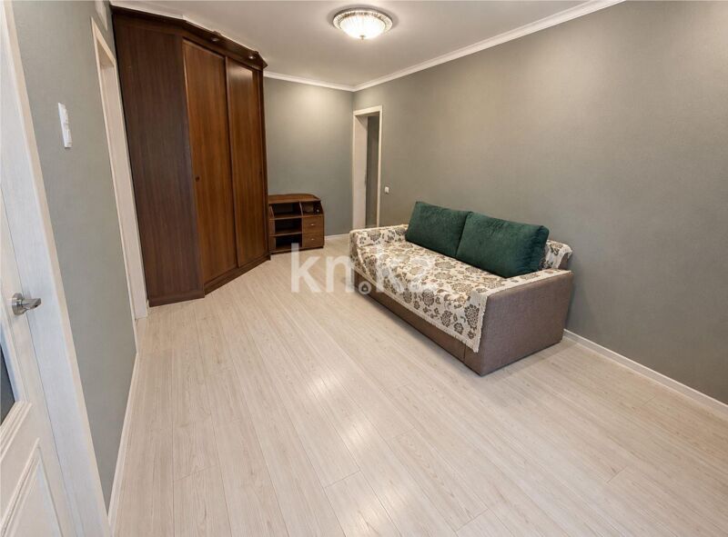 Продажа 3-комнатной квартиры, 47 м² - Продажа трехкомнатных квартир на Юго-Востоке Караганды - страница 18 фото 2 из 6