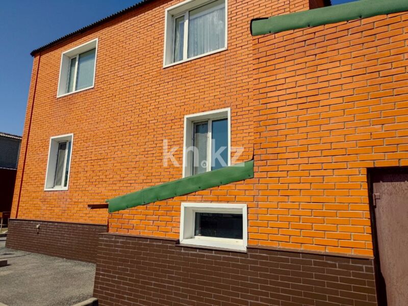 Продажа 6-комнатного дома, 300 м² - Продажа домов, коттеджей в Пришахтинске Караганды фото 1 из 29