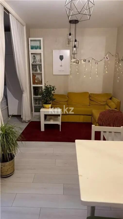 Продажа 3-комнатной квартиры, 52 м² - Продажа трехкомнатных квартир в Медеуском р-не Алматы - страница 3 фото 1 из 4