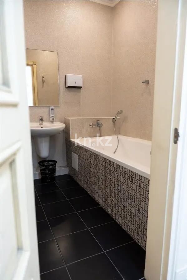 Продажа 3-комнатной квартиры, 116.4 м² - Продажа трехкомнатных квартир в блочном доме в Алматы - страница 3 фото 4 из 4