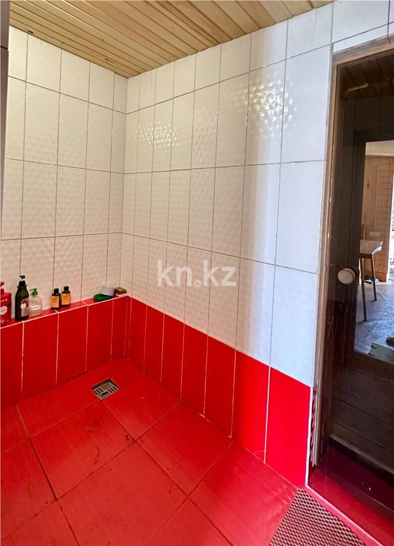 Продажа 6-комнатного дома, 230 м² - Продажа домов, коттеджей в Караганде - страница 6 фото 27 из 33