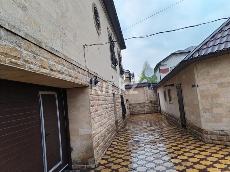 Продажа 8-комнатного дома, 400 м² - Продажа земельных участков в Темиртау фото 7 из 44