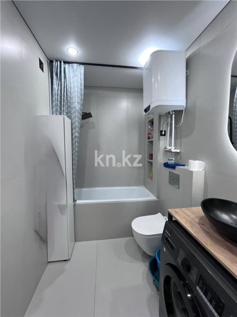 Продажа 1-комнатной квартиры, 37 м² - Продажа однокомнатных квартир на Юго-Востоке Караганды - страница 7 фото 9 из 14