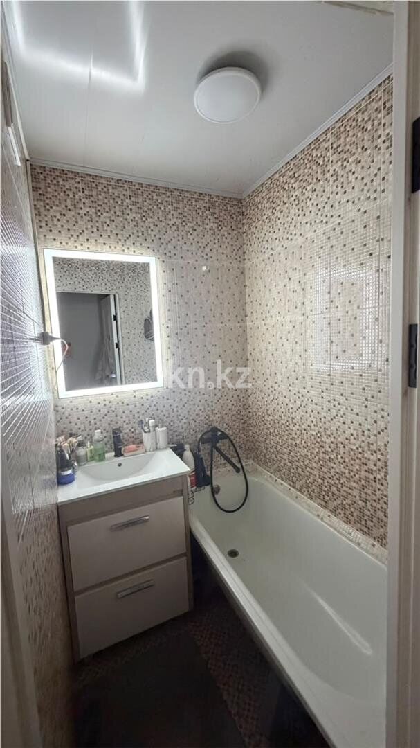 Продажа 4-комнатной квартиры, 63 м² - Продажа квартир в панельном доме в Казахстане - страница 10 фото 5 из 9