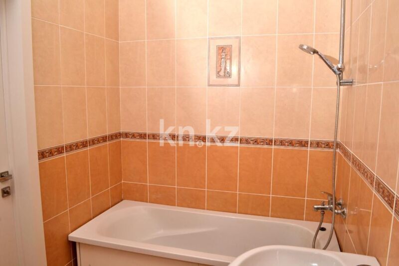 Продажа 3-комнатной квартиры, 120 м² - Продажа квартир в кирпичном доме в Казахстане - страница 16 фото 14 из 17