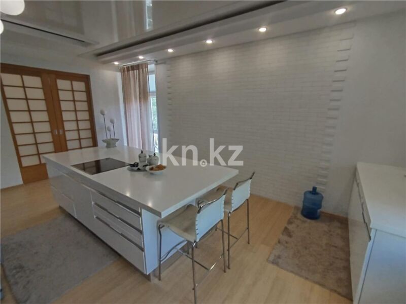 Продажа 6-комнатной квартиры, 241 м² - Продажа пятикомнатных и более квартир в Темиртау фото 24 из 59