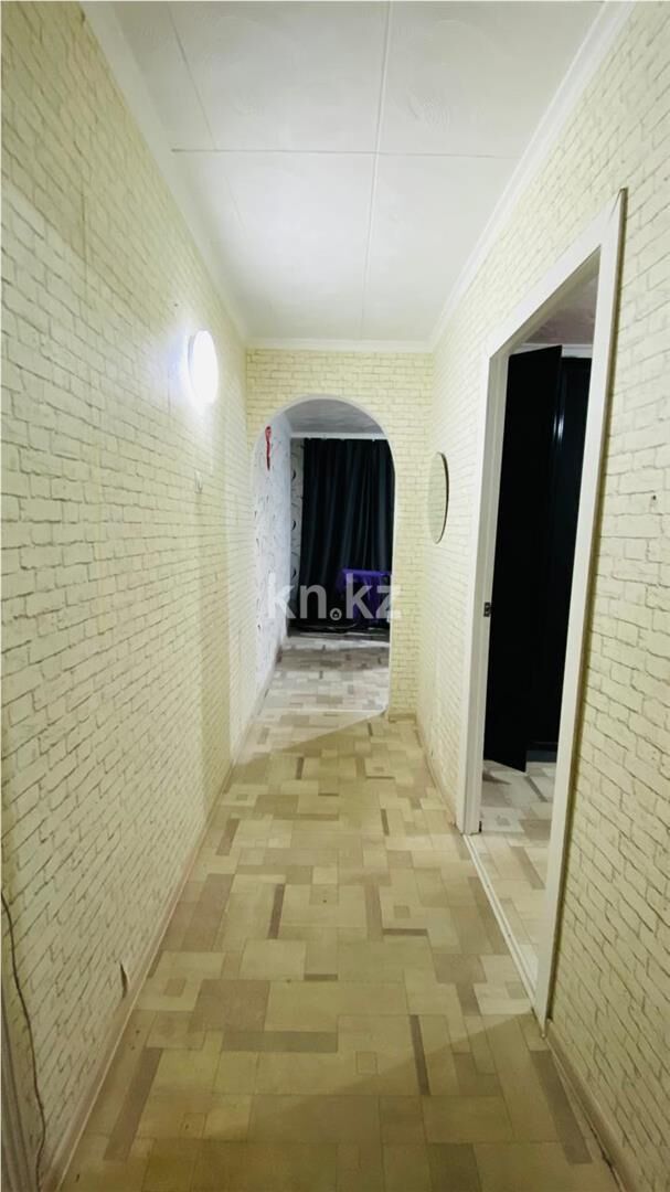 Продажа 2-комнатной квартиры, 42 м² - Продажа двухкомнатных квартир в Майкудуке Караганды - страница 15 фото 8 из 9