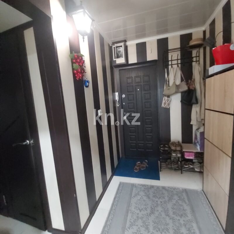 Продажа 3-комнатной квартиры, 62.3 м² - Продажа квартир в панельном доме в Казахстане - страница 7 фото 7 из 15