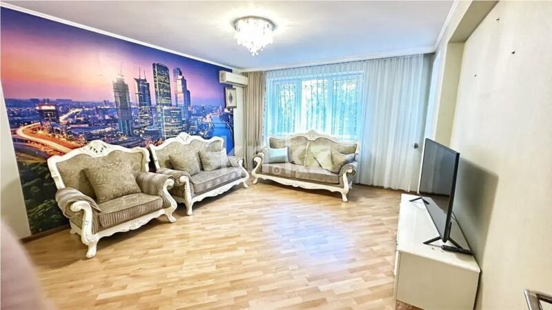 Продажа 4-комнатной квартиры, 140 м² - Продажа четырехкомнатных квартир в Медеуском р-не Алматы фото 2 из 8