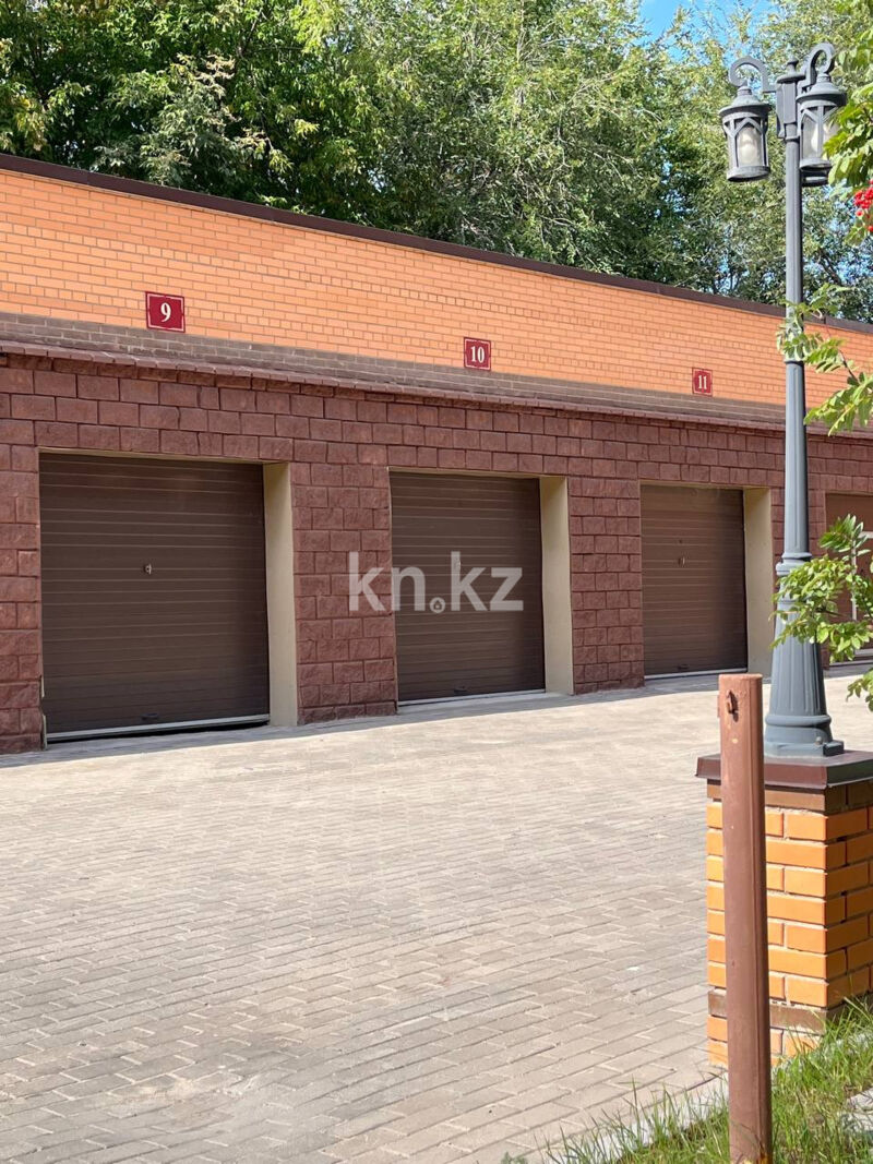 Продажа 4-комнатной квартиры, 136 м² - Продажа квартир в районе Михайловка в Караганде фото 21 из 23