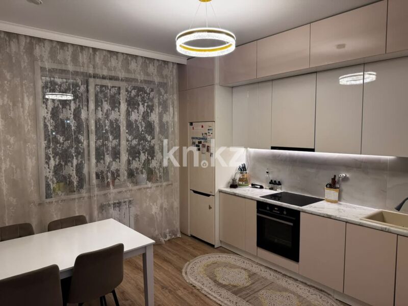 Продажа 3-комнатной квартиры, 85.5 м² - Продажа трехкомнатных квартир на Юго-Востоке Караганды фото 1 из 16