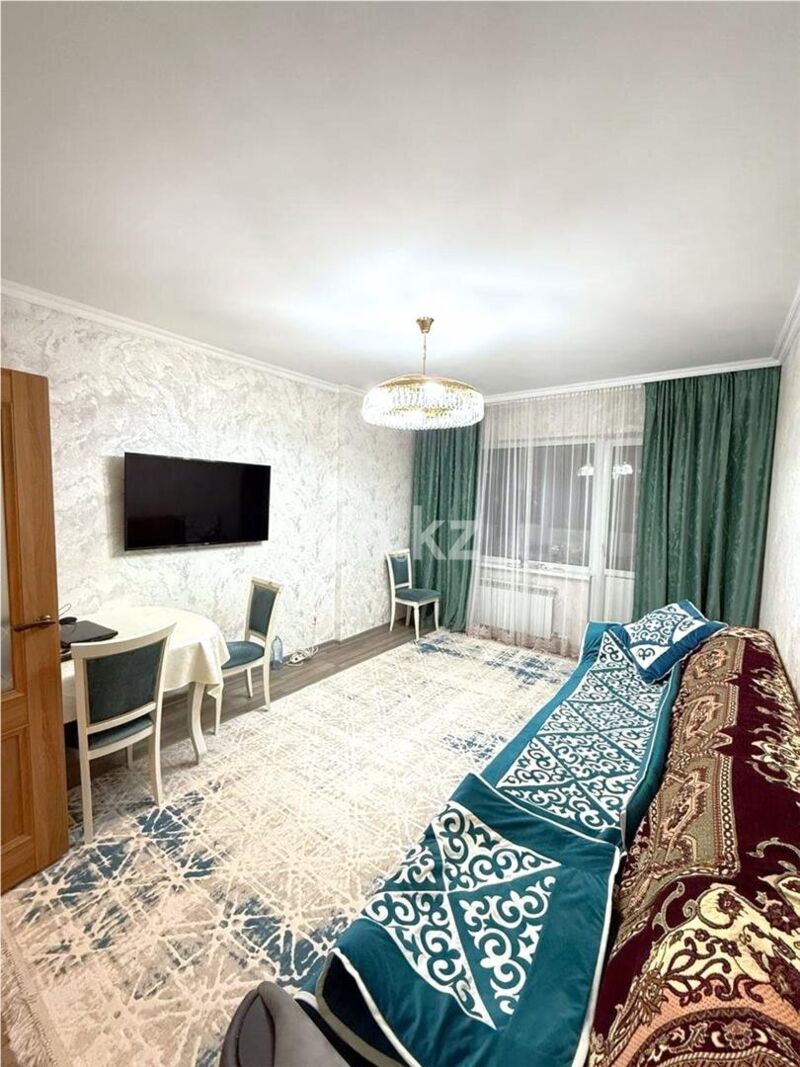 Продажа 3-комнатной квартиры, 92 м² - Продажа трехкомнатных квартир в блочном доме в Караганде фото 2 из 10