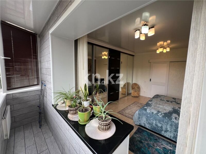Продажа 3-комнатной квартиры, 65 м² - Продажа трехкомнатных квартир на Юго-Востоке Караганды - страница 14 фото 3 из 11