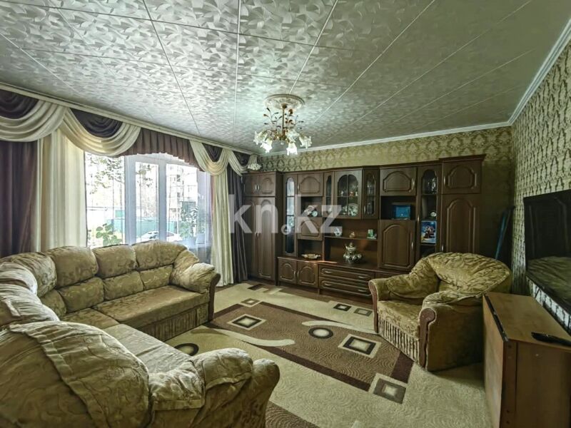 Продажа 3-комнатной квартиры, 63 м² - Продажа трехкомнатных квартир на Юго-Востоке Караганды фото 8 из 40