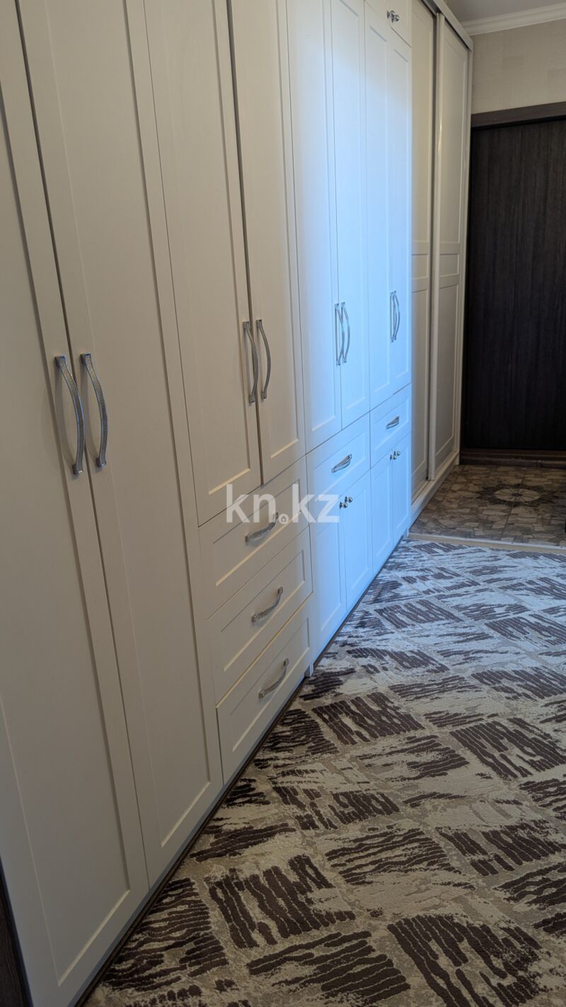 Продажа 4-комнатной квартиры, 77 м² - Продажа четырехкомнатных квартир на Юго-Востоке Караганды фото 4 из 9