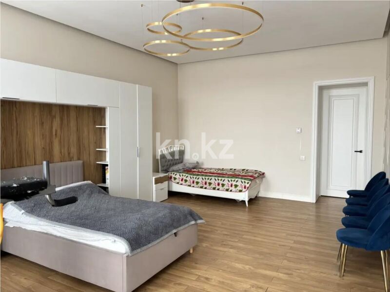 Продажа 4-комнатной квартиры, 202 м² - Продажа четырехкомнатных квартир в кирпичном доме в Казахстане - страница 2 фото 3 из 8