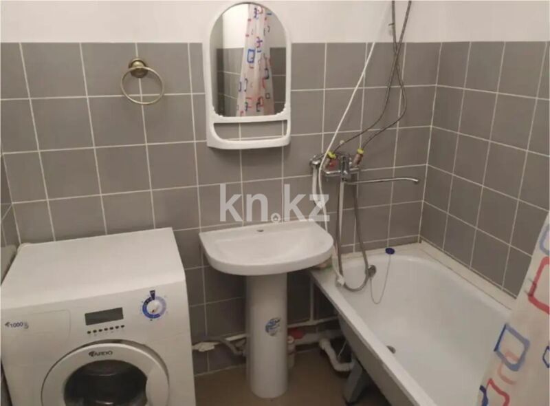 Продажа 1-комнатной квартиры, 42 м² - Продажа однокомнатных квартир на Юго-Востоке Караганды - страница 6 фото 3 из 4