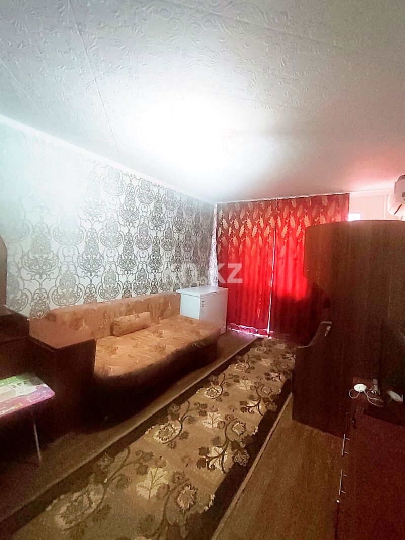 Продажа 1-комнатной квартиры, 31 м² - Продажа однокомнатных квартир в панельном доме в Караганде - страница 3 фото 1 из 7