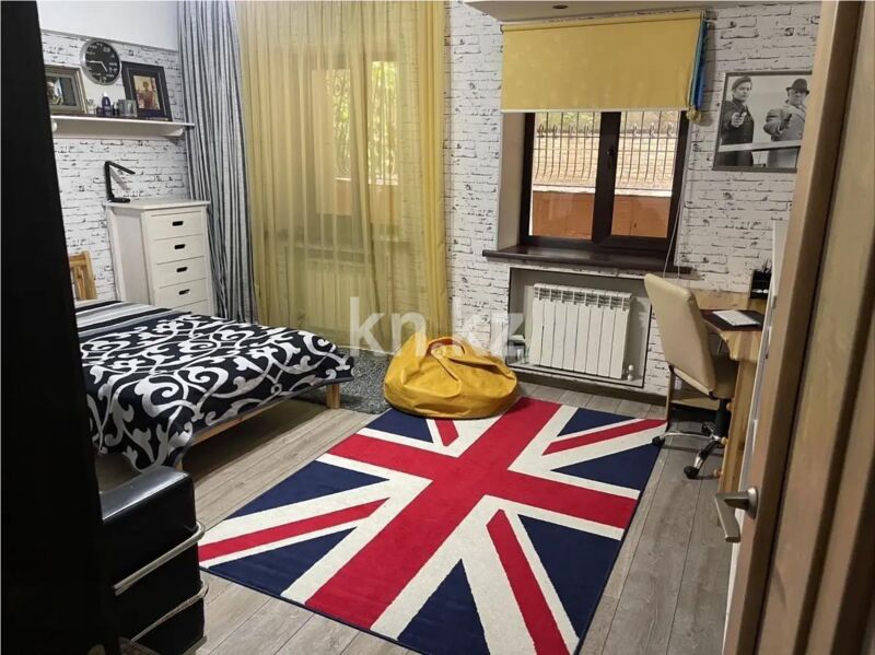 Продажа 7-комнатной квартиры, 246 м² - Продажа пятикомнатных и более квартир в Медеуском р-не Алматы фото 4 из 14