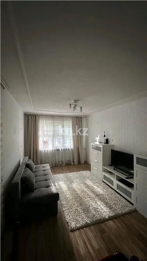Продажа 3-комнатной квартиры, 46 м² - Продажа трехкомнатных квартир в Майкудуке Караганды - страница 8 фото 1 из 7