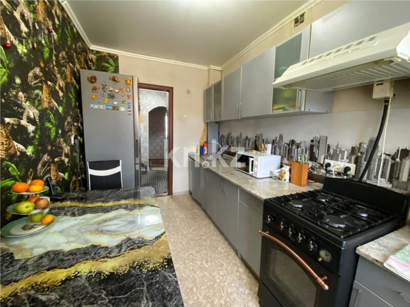 Продажа 4-комнатной квартиры, 83 м² - Продажа четырехкомнатных квартир в кирпичном доме в Караганде - страница 8 фото 7 из 13