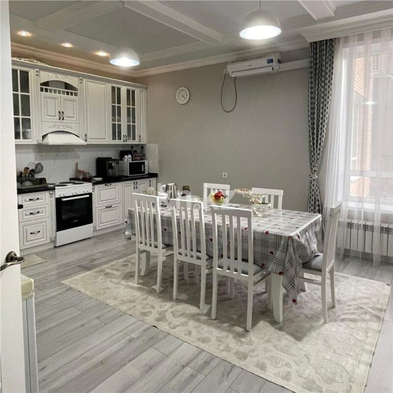 Продажа 4-комнатной квартиры, 129 м² - Продажа квартир в кирпичном доме в Астане - страница 224 фото 1 из 6