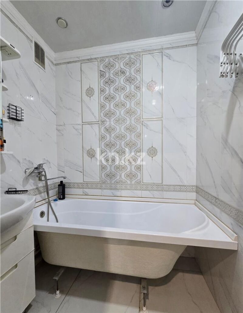 Продажа 3-комнатной квартиры, 68 м² - Продажа трехкомнатных квартир в Темиртау - страница 3 фото 11 из 13