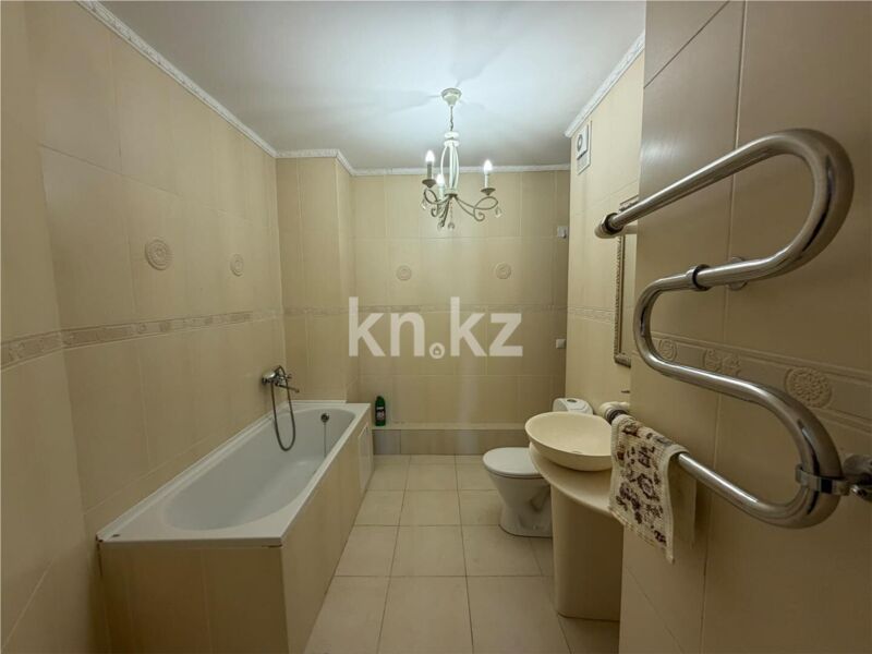 Продажа 3-комнатной квартиры, 138 м² - Продажа квартир на Юго-Востоке Караганды - страница 3 фото 17 из 29