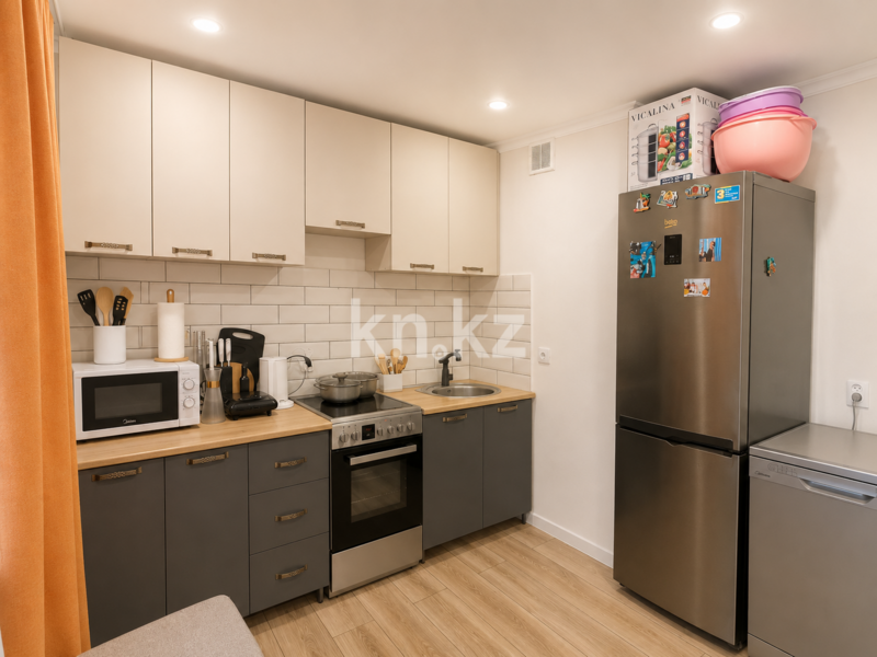 Продажа 2-комнатной квартиры, 70 м² - Продажа двухкомнатных квартир в монолитно-каркасном доме в Караганде - страница 2 фото 7 из 11