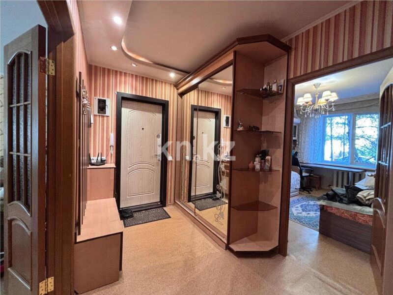 Продажа 3-комнатной квартиры, 65 м² - Продажа трехкомнатных квартир в Темиртау - страница 2 фото 10 из 12