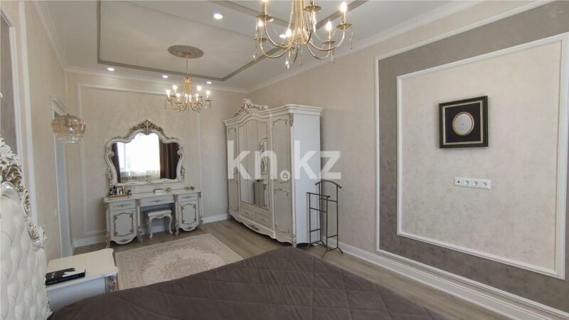 Продажа 4-комнатной квартиры, 132 м² - Продажа четырехкомнатных квартир в кирпичном доме в Караганде - страница 6 фото 5 из 23