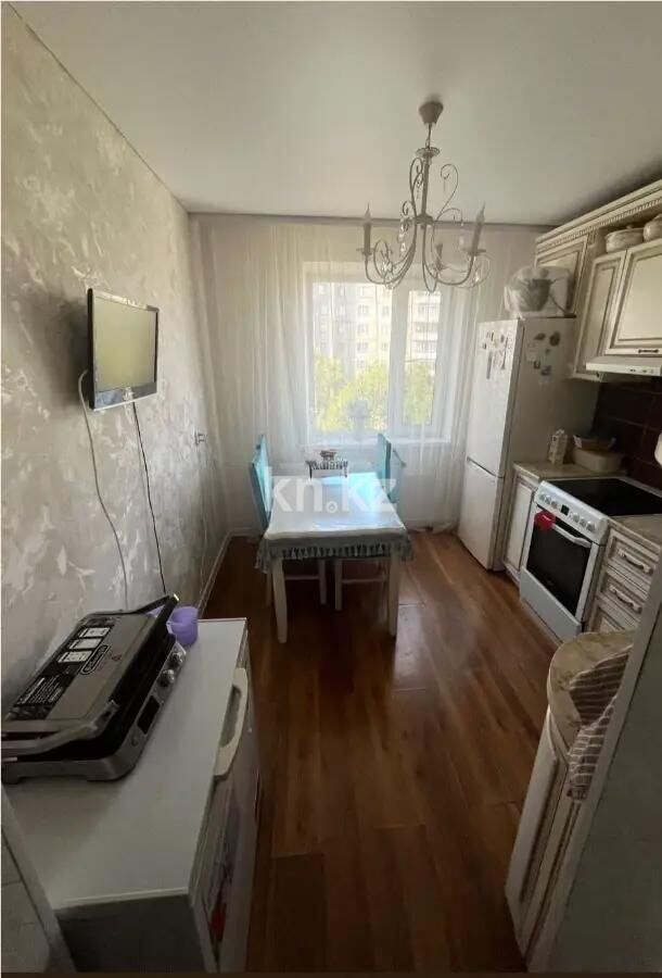 Продажа 3-комнатной квартиры, 74 м² - Продажа недвижимости в Караганде - страница 2 фото 4 из 8